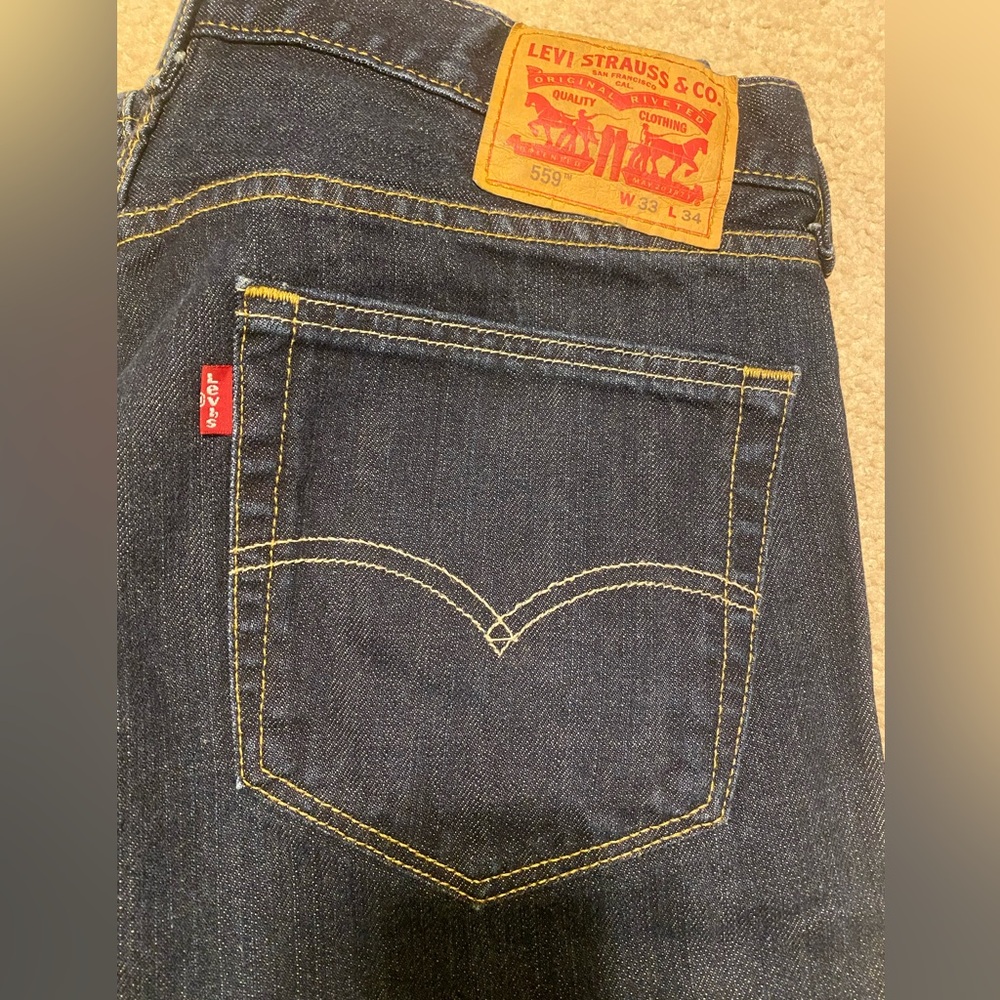 Levi's Men's 559 Blue Jeans - Picture 2 of 5